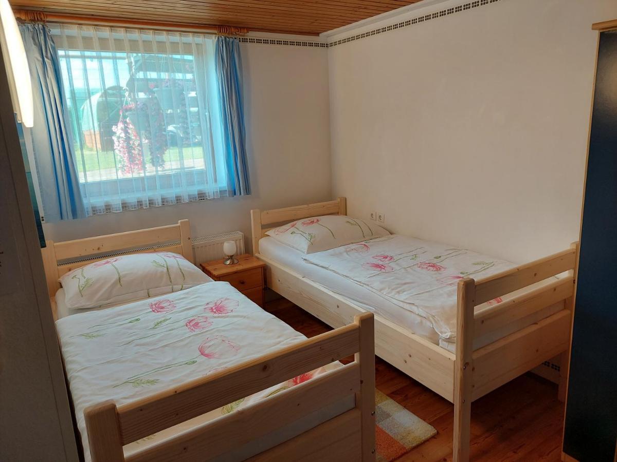 Ferienwohnung Liskowetz Lambichl Habitación foto